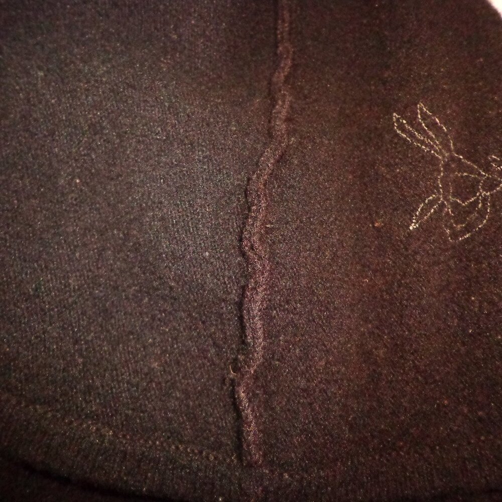 prAna Listen Love Laugh BOHO Knit Sweater M Black Raglan Raw Seams Graphics - Picture 14 of 15